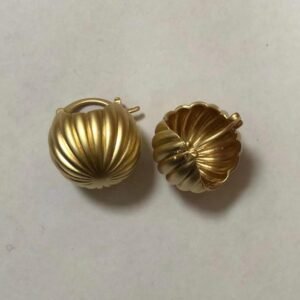 Shell Gold earrings