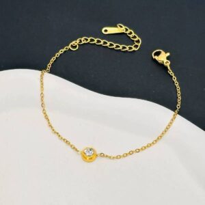 Round Bezel cut Bracelet in Gold